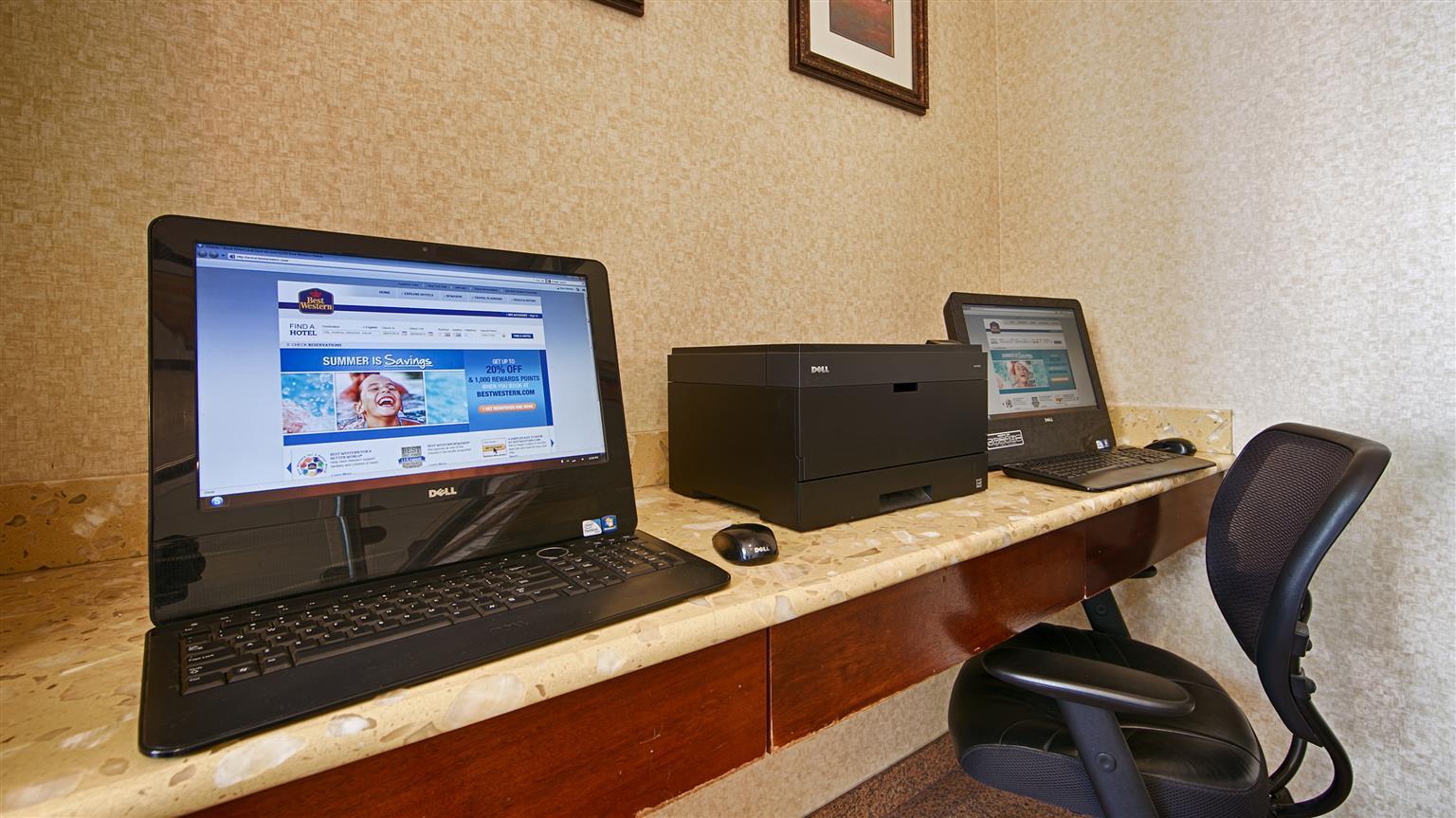 Best Western Plus Arena Hotel Nueva York Exterior foto